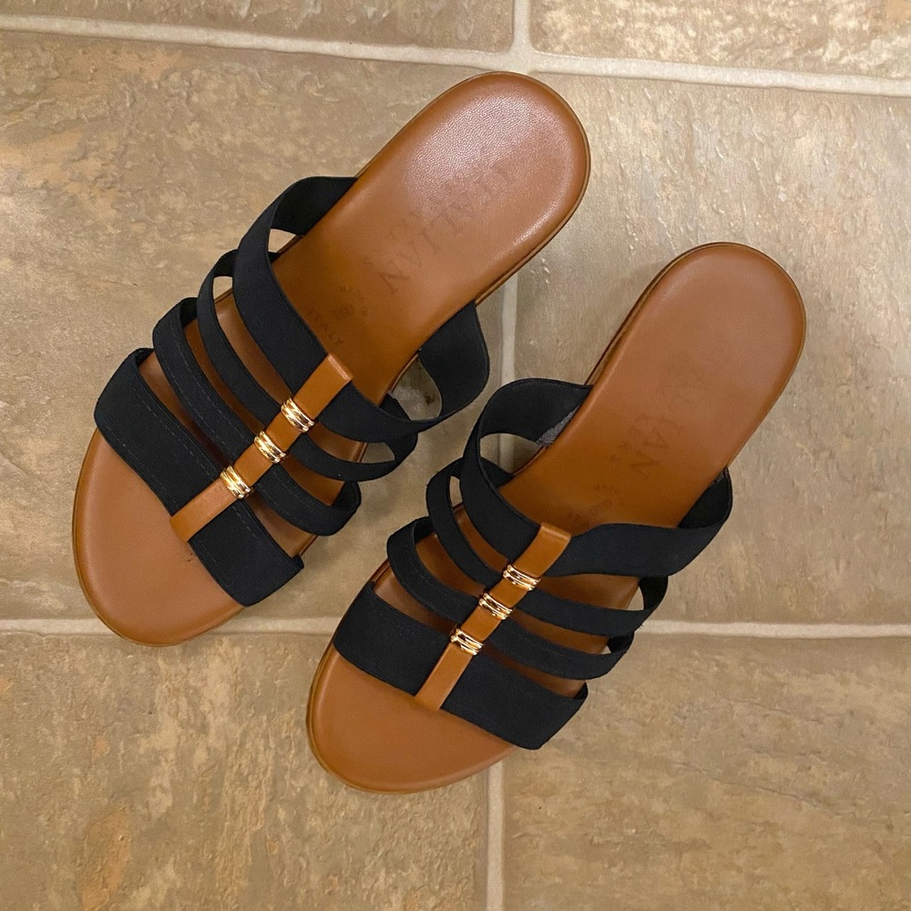 Womens 7 M Italian Shoemakers Navy blue stretch and comfy wedge sandal